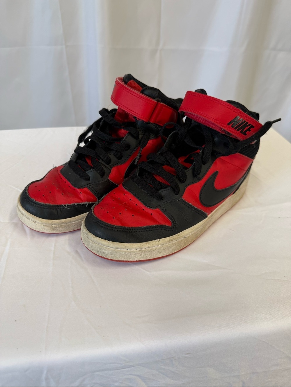 Nike 6Y court borough mid to big kids, shoes, university red white black